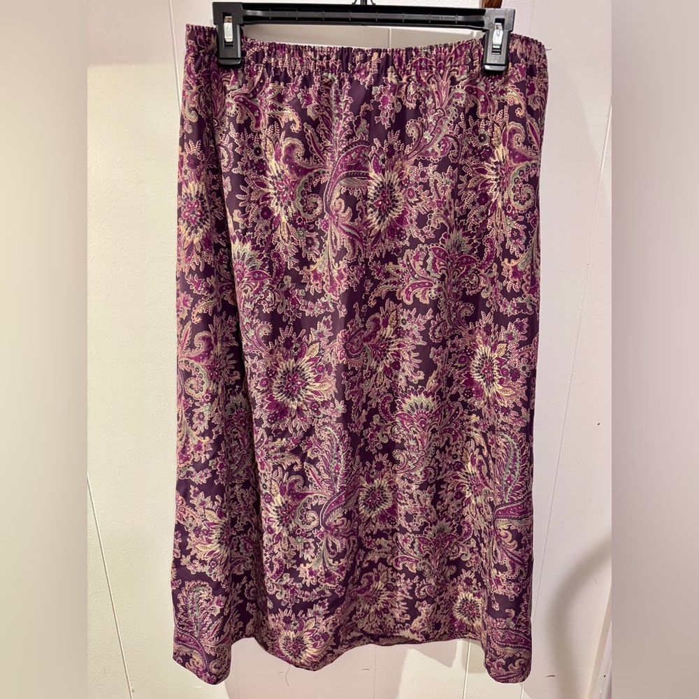 Vintage Southern Lady Elegant Purple and Pink Maxi Skirt - Picture 4 of 4